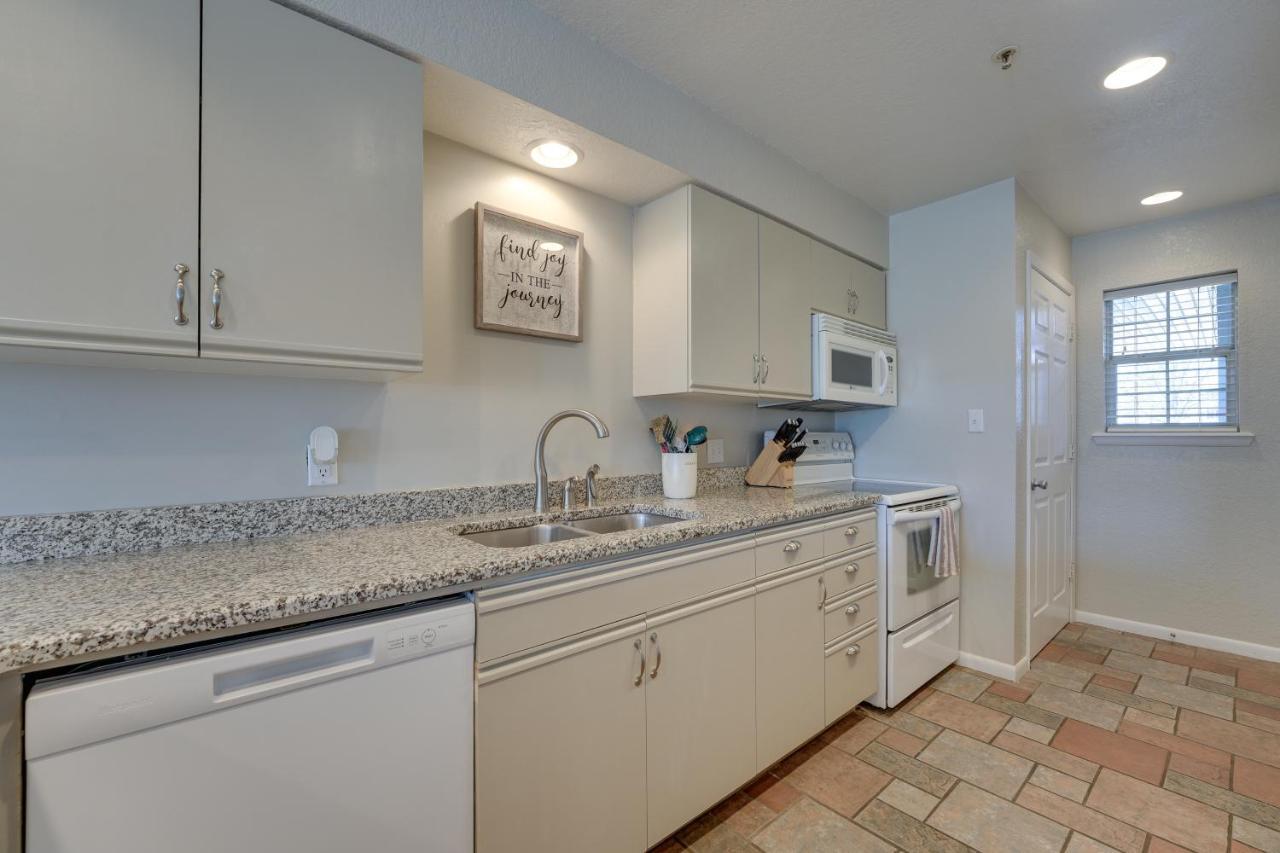 Branson Condo On Fairway Steps From Resort Pools! Exterior photo